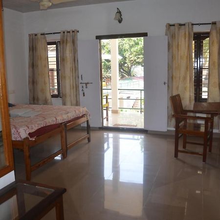 Arya Homestay Bougain Villa Gokarna  Exterior photo